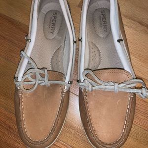 Sperry women’s size 7 shoes